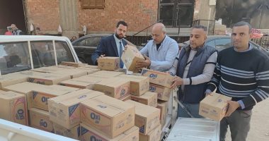 حماية المستهلك والتموين بالأقصر تضبطان 2160 كيس منظفات.. صور