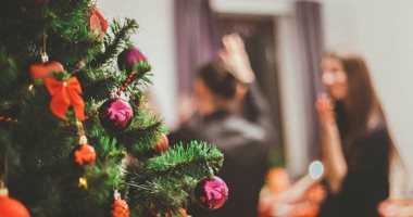 أخطاء إتيكيت يجب تجنبها عند استقبال الضيوف برأس السنة