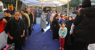 المواطنون يدلون بأصواتهم فى اليوم الثانى من انتخابات مجلس النواب