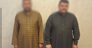 الداخلية تضبط شخصين يوزعان أموالًا بمحيط لجان بسيون