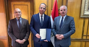 الدكتور محمد عمرو نائبًا للمدير التنفيذى للمستشفيات الجامعية بجامعة القناة