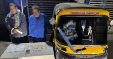 الداخلية تضبط شخصين يوزعان أموالا بمحيط لجان الزرقا 