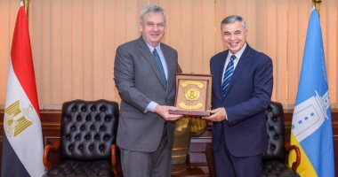 محافظ الإسكندرية يستقبل سفير ألمانيا لبحث سبل تعزيز التعاون المشترك