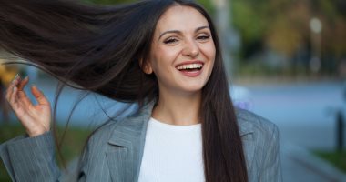 4 أقنعة بروتين شعر طبيعية يمكن تحضيرها بالمنزل.. تقويه وتسرع نموه 