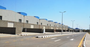 وزيرة التنمية المحلية تتفقد المنطقة الصناعية فى غرب جرجا ضمن جولاتها بمحافظات الصعيد غدا.. المنطقة صرح صناعى على أرض سوهاج وعلى مساحة 1089 فدانا.. وتضم 187 وحدة صناعية فى مجالات مختلفة.. صور