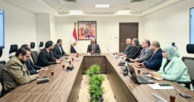 نائب وزير الإسكان يبحث التعاون مع شركة كورية لتصنيع مكونات محطات تحلية مياه
