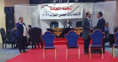 اللجنة العامة بالمطرية تبدأ جمع أصوات اللجان الفرعية لإعلان الحصر العددي