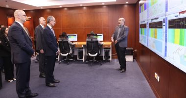 وزير الاتصالات يفتتح مقر مركز مراقبة الطيف الترددى بمحافظة الجيزة