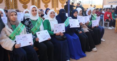 تكربم 120 طالبا من حفظة القرآن بمدرسة الحاج حداد الثانوية المشتركة بسوهاج