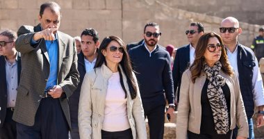 وزيرا التخطيط والتنمية المحلية ومحافظ سوهاج يتفقدون قرية النساجين بحى الكوثر