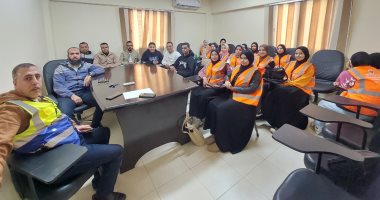 طلاب تكنولوجيا السكك الحديدية بجامعة سوهاج يتدربون داخل ورش مترو الأنفاق