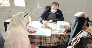 الكشف على 1214 شخصا خلال قافلة طبية مجانية بمنطقة المنتزه الطبية