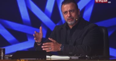 دولة التلاوة.. مصطفى حسنى: على العبد أن يدافع عن الله فى هذه الحالة