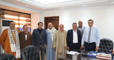 وزير الزراعة يستقبل وفداً من مزارعى الإصلاح الزراعى بالبحيرة وأسوان 