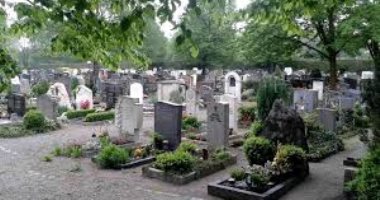 حزن مدفوع الأجر.. أوروبا تسمح بـ 10 أيام إجازة وفاة "التفاصيل"