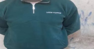 الداخلية تضبط عنصر إجرامي يبتز أهالي قرية بالدقهلية