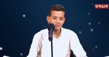 مصطفى حسنى لمتسابق بدولة التلاوة: نفسى أعرف المسجد اللى بتصلى فيه ونكون وراك