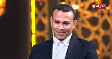 دولة التلاوة.. المتسابق محمد أبو العلا يوضح متى يكون الصوت أفضل فى القراءة؟