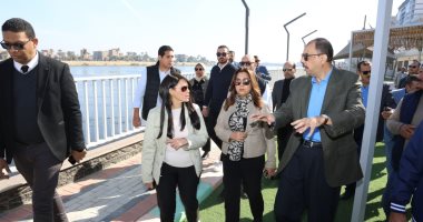 وزيرة التخطيط ووزيرة التنمية المحلية ومحافظ سوهاج يتفقدون ممشى كورنيش النيل