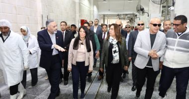 وزيرتا التخطيط والتنمية المحلية ومحافظ الأقصر يفتتحون المجزر الآلى بقرية الحبيل