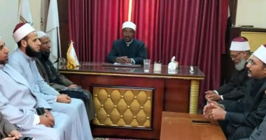 أوقاف "موط" بالوادى الجديد تناقش إجراءات تعزيز الانضباط الإدارى والدعوى بالداخلة