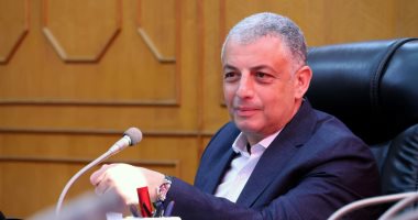 محافظ الإسماعيلية: خطوط مواصلات مجانية لخدمة رواد المركز التجارى الجديد