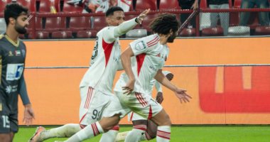 محمد النني يحتفل بهدفه ضد الظفرة