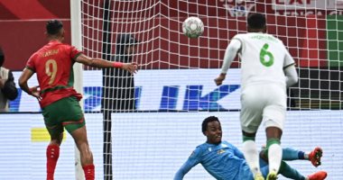 سفيان رحيمى يهدر ركلة جزاء فى مباراة المغرب ضد جزر القمر