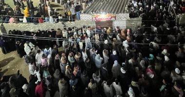 جنازة مهيبة لـ7 من أبناء الفيوم راحوا ضحية حادث طريق الضبعة