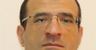 الدكتور ممدوح إسماعيل عميد سياسة واقتصاد القاهرة