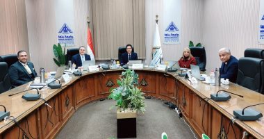 رئيس جامعة بنها يترأس لجنة اختيار عميد كلية علوم الرياضة