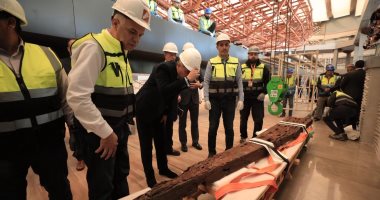 التفاصيل الكاملة لإعادة تركيب مركب الملك خوفو الثانية بالمتحف المصرى الكبير.. تركيب 1650 قطعة أمام الزوار خلال 4 سنوات.. وزير السياحة والآثار: يُعد أحد أهم وأضخم مشروعات ترميم الآثار بالقرن الـ21.. صور وفيديو