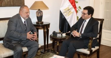 وزير الثقافة يلتقى خالد الصاوى لبحث إنشاء المركز الدولى للتدريب على فنون المسرح