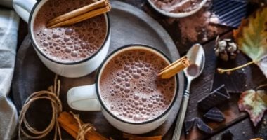 الهوت تشوكليت مشروب الشتاء الرسمى.. 5 أسباب صحية لتناوله يومياً
