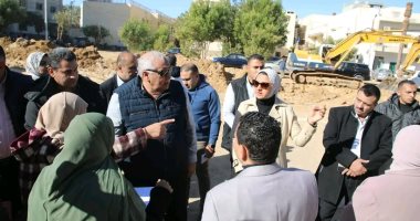 محافظ الوادى الجديد يتابع إنشاء مبنى العيادات الخارجية بالتأمين الصحى بالخارجة