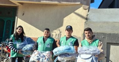 نبيل الكاتب عضو التحالف الوطنى توزع بطاطين الشتاء على متحدى الإعاقة بالبحيرة