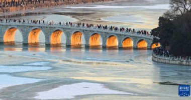 أضواء ذهبية مبهرة.. جسر الأقواس الساحرة فى بكين