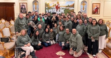 البابا تواضروس يستقبل وفدا من أبناء إيبارشية سيدنى بالمقر البابوى