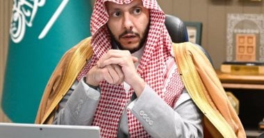 مُحافظ الطائف يتسلم شهادة الآيزو العالمية لفرع وزارة الصحة بالمحافظة