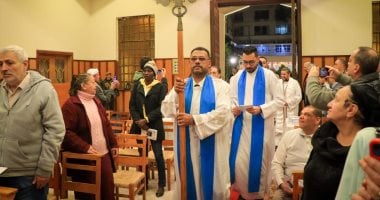 أجراس كاتدرائية العذراء مريم للأقباط الكاثوليك بمدينة نصر تدق احتفالًا بعيد الميلاد
