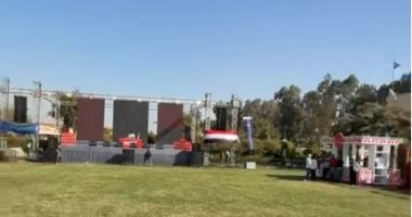 جامعة عين شمس الأهلية تنظم يومًا ترفيهيًا لطلابها بمشاركة الفنان مصطفى حجاج