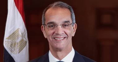 إضافة 1000 منفذ بريد ونشر أكثر من 3000 صراف آلى.. وزير الاتصالات: الهيئة تشهد تطويرا شاملا للتوسع فى الخدمات الرقمية والشمول المالى.. تطبيق "فلوسى" أول منصة رقمية تتيح شراء وثائق صناديق الاستثمار عبر المحمول