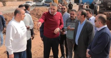 محافظ أسوان يتابع تطوير الميادين استعداداً للعام الجديد