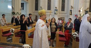 أجراس عيد الميلاد تدق فى كنائس مصر.. رسائل السلام من القاهرة للعالم