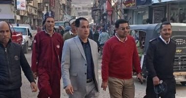 تحرير 11 محضرا فى حملة إشغالات مكبرة بمركز البلينا فى سوهاج