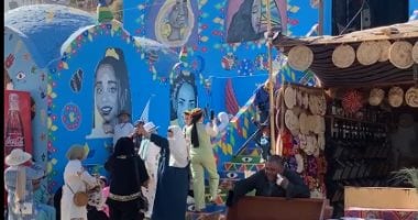 جولة بالفيديو بين بيوت أهل النوبة وأسواقها ضمن مزارات قطار الشباب.. فيديو