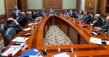 تعليم الشيوخ تفتح ملف البكالوريا المصرية.. نقاش حول القبول والقواعد المنظمة.. الحكومة: قرار مرتقب لتنظيم التحويل بين المسارات وتدريب المعملين ونسعى لاعتماد الشهادة دولياً.. ونواب يحذرون من الأعباء المالية