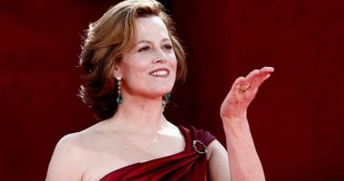 النجمة سيغورني ويفر