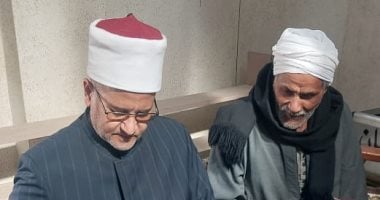 تفتيش مفاجئ لوكيل وزارة الأوقاف بإدارة أوقاف المراغة فى سوهاج