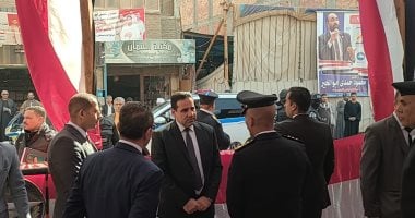 مدير أمن سوهاج يتفقد محيط اللجان الانتخابية بجولة الإعادة